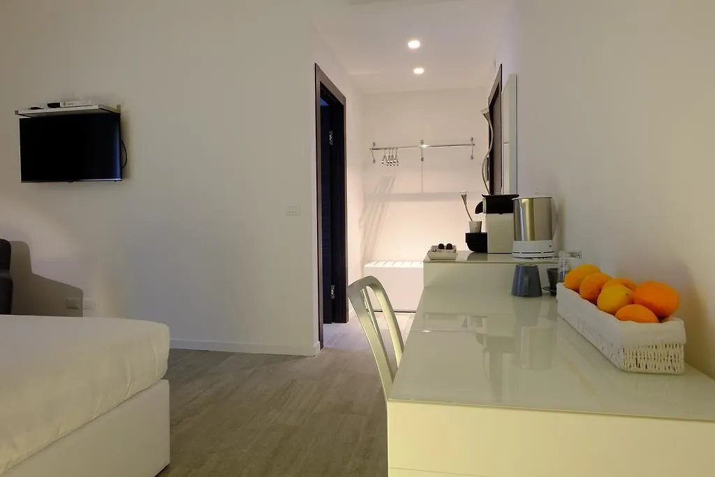 Made To Measure Business Hotell Milano 2*,